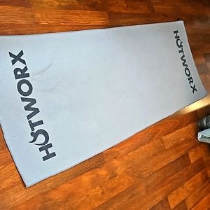 Hotworx mat and towel